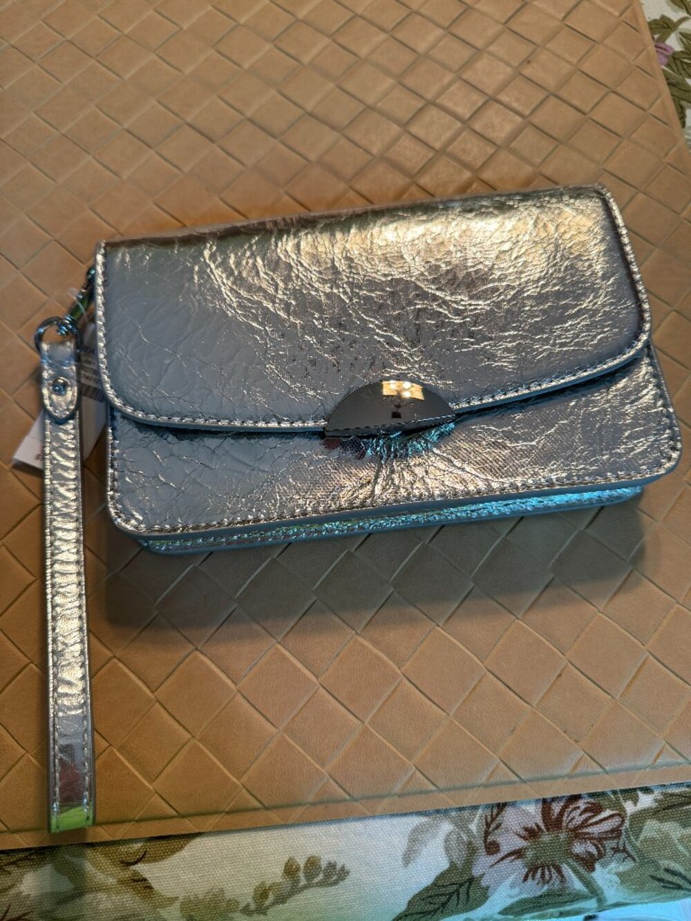 Talbots Metallic Leather Crinkle Wristlet Silver Lined New with Tags